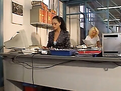 Malice in the office! (Vignette 04)