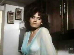 никогда не спите в одиночестве никогда не спите в одиночестве