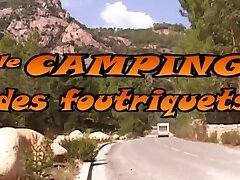 french video : le camping des foutriquets
