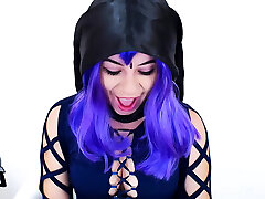 क्लासिक cosplayer लड़की पागल हो रहा है । क्लासिक cosplayer लड़की पागल हो रहा है ।