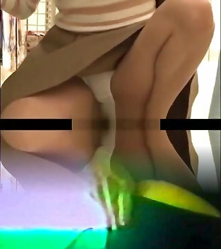 Kinky japanese upskirt porn! asian schoolgirl upskirt videos!