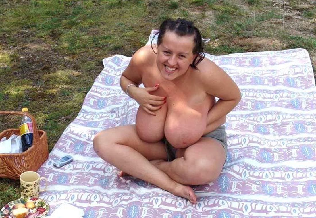 Hot romanian slut with big tits pictures
