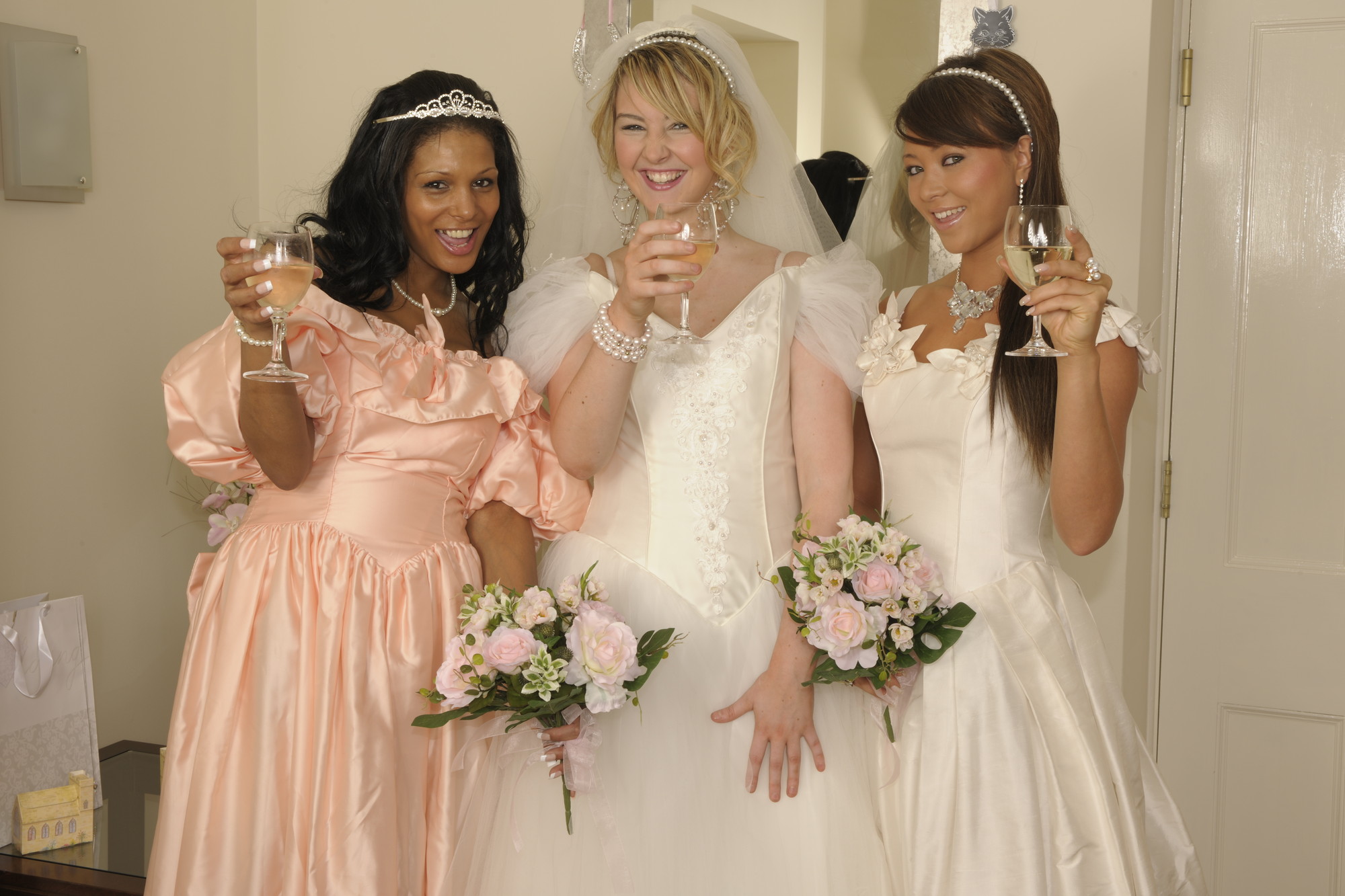 2000px x 1333px - Naughty bride touching her pussy with the bridesmaids
