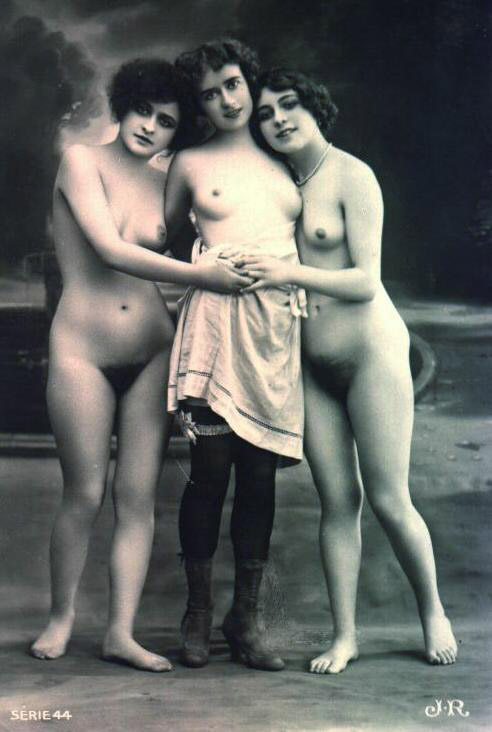 Naked vintage girl pictures