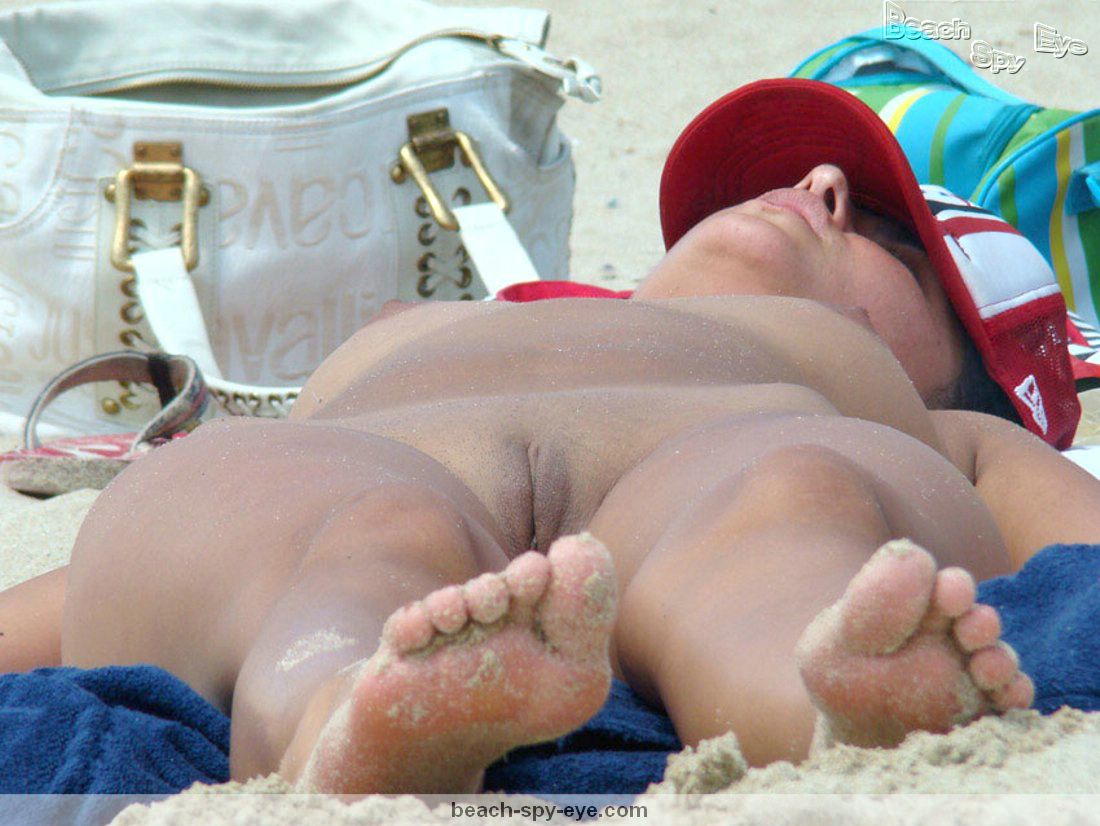 Beach Spy Eye voyeur gallery