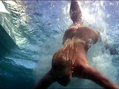 Helen Mirren - Age of Consent 04 swimming naked