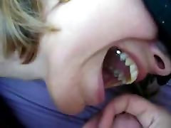 lié femme baisée dans le cul et la fait sucer la bite