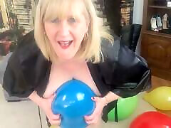 Balloon Fetish. Big Tit rasyan sex video Balloon blowing and Popping
