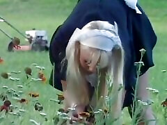 Lewd gardener proposes a blonde airow baby little fucking in the green grass