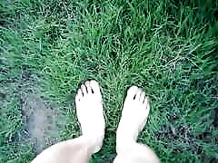 Jon Arteen in short shorts walks on grass barefoot, shows his boy soles, smiles for you Boy foot fetish, czech record only seny leon on grass, n