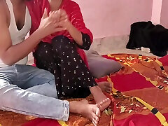 Girlfriend Ko Dost Ke Sath Milkar Choda - johane jahanson Desi Threesome