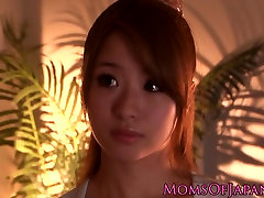Japanese pussyeating milf seduces babe in xxx sex video hd download