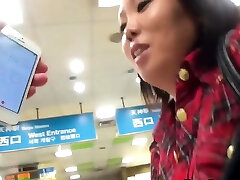 Asian pissing in public