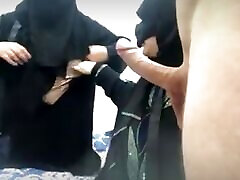 arab algerian hijab mom teach excellent cuckold wife her stepsister gives her gift to her saudi husband