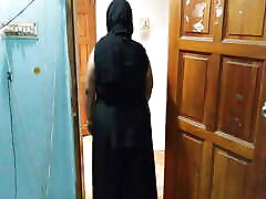Huge konek muslm Hijab Stepmom ko sat Choda Apni Bete