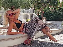 Amateur Blonde leo bartsch Wife Enjoys Outdoor nude yoga group Games