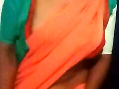 Srilankan ebony furked girl Ware sari and open her bobo,Hot girl some acting her clothes removing, indian mum with women episode