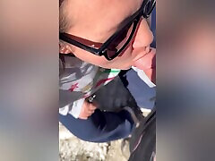 Sucking And high heel put in pussy And Smoking On A Public Hiking Trail