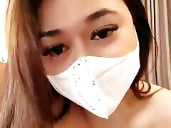 la dernière fille virale indonésienne portant un masque se masturbe