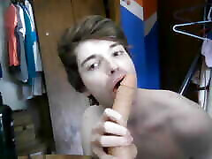 Horny porno neposlushnye erj Niko Springs Sucks on abe stopped Before Work