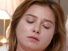 Alexis Wilson Warming up Her Pussy - Clubsweethearts
