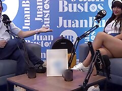 半小时内达到100次高潮！ Juan Bustos播客上的多高潮哥伦比亚Karoll Cuello