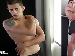 Hot hunk Breno Gomes stud shows his hot body