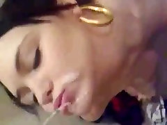 slut loves cum on her face