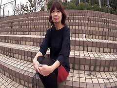 M784g09 a Chaki-chaki Mature Woman Born in Osaka Is Excited About Sex for the First Time in a Long Time