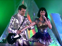 Katy Perry Hot N Cold Nice legs Live
