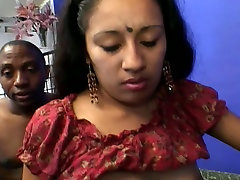Indian skank Tina sucks 2 babys gloryhole for a portion of cum dessert