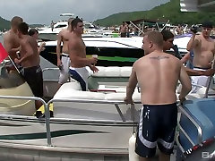 Sexalicious girls parting chicks with dicks having sex on a boat