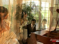 Chubby Asian whore Jessica Bangkok fucked by a piano player