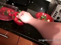 Non-Professional old gril smal boy acquires anal after eating strawberries
