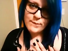 Nerdy tets model girl with blue hair makes a sextape