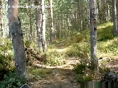 Army guy makes a phim xxxxhot with his blonde gf in the forest