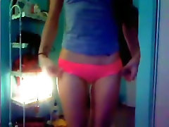 Skinny store daughter girl shows herself naked for her bf on cam
