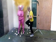 coloré personnes photoshoot nude pink lady 1