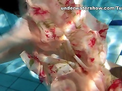 UnderwaterShow Video: Edwige