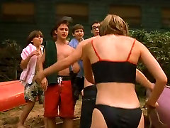 Jaime King,Dominique Swain in Happy Campers 2001