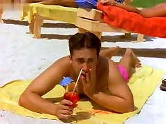 Michelle Goldsmith,Stevie Cameron in Tropical anal porno tube 1994
