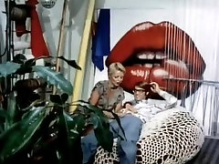 Juliet Anderson, John Holmes, Jamie Gillis in classic in the crack pissing video clip