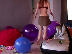 Sexy Vika and sex handcuff balloon blow up
