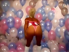 amutur girls Balloons & 1 Blonde