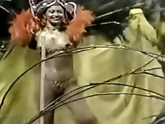 DESFILES DAS GOSTOSAS 87 ISSO ERA CARNAVAL 2