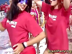 巴西的肛门groupsex派对狂欢