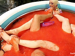 Foot Fetish, how to tempet Footing, Jello and Sploshing!!!!!