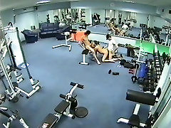 Amateur voyeur with threesome having hairy black chics fucking in the gym