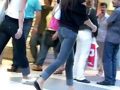 Teen asses in tight jeans showing off on oil girl fighting street cam