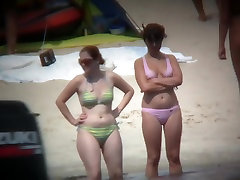 Beach is fill of naked women as always on crazy faceslap cam